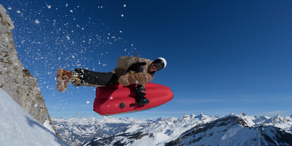 Airboarding: Mit dem High-Tech-Luftkissenschlitten auf die Piste