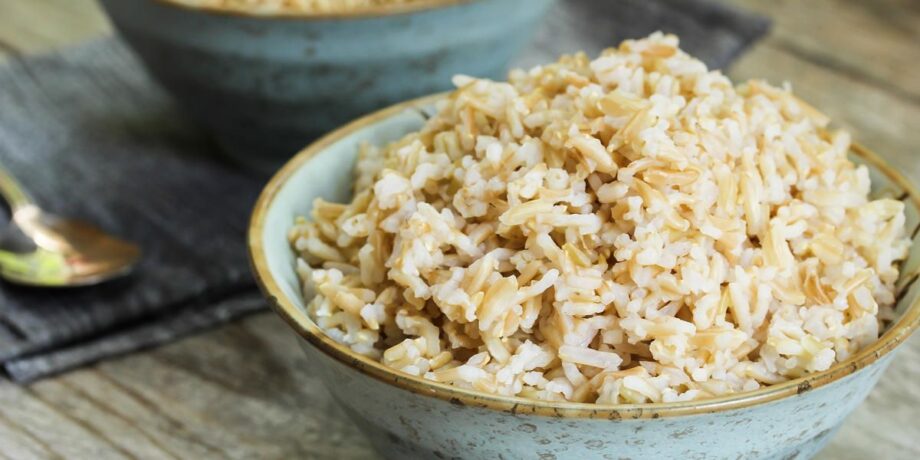Schale mit gebratenem Reis