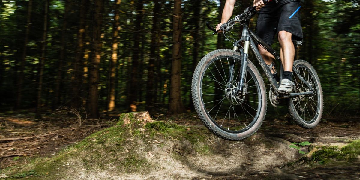 Mountainbike Fahrtechnik: 4 Tipps für Anfänger