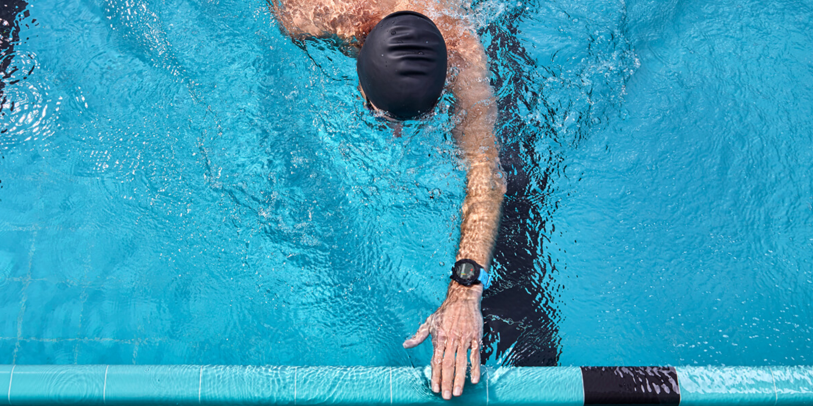 Schwimmtechnik verbessern: Übungen fürs Kraul- und Brustschwimmen