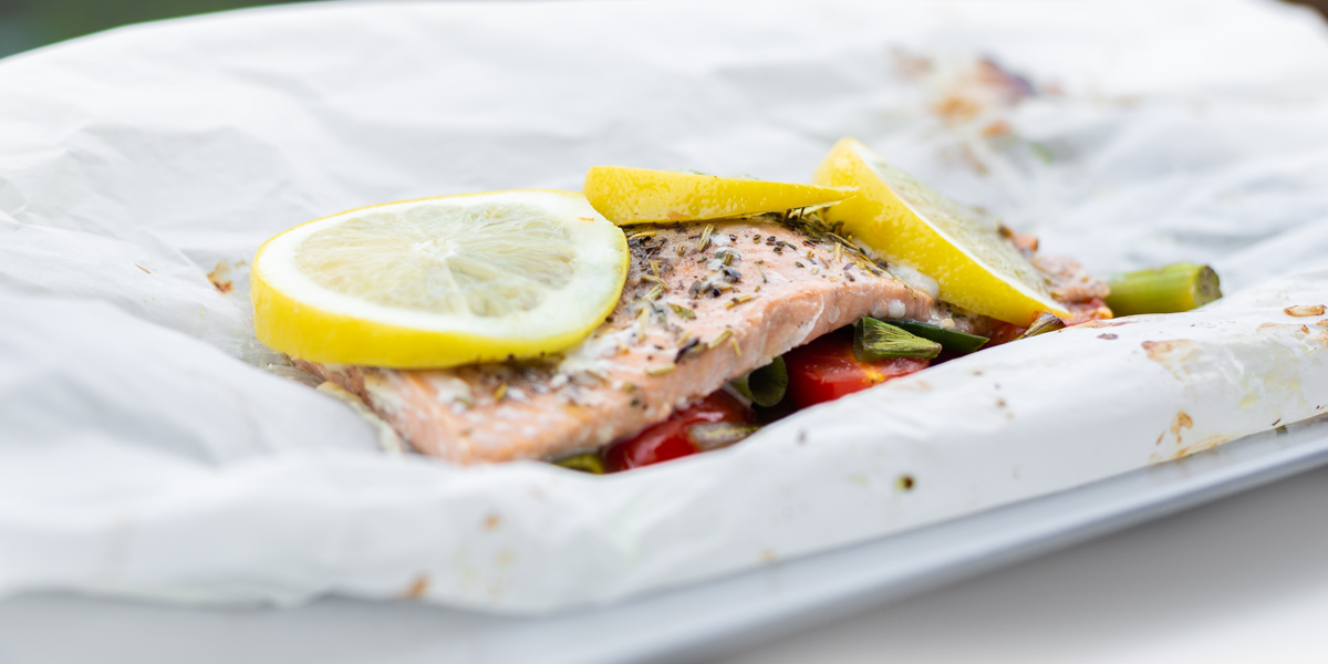 Frischfisch aus dem Ofen  Lachs auf Gemüse