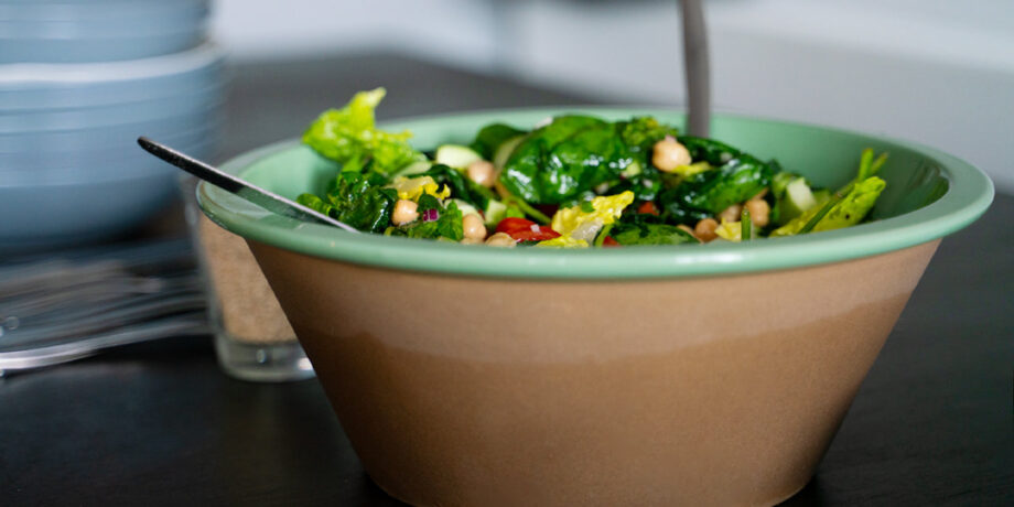 Gesund und schnell gemacht: Kichererbsen-Spinat-Salat.