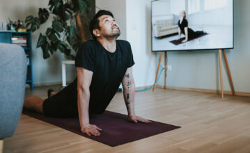 Männer-Yoga: Kraft für Körper und Geist