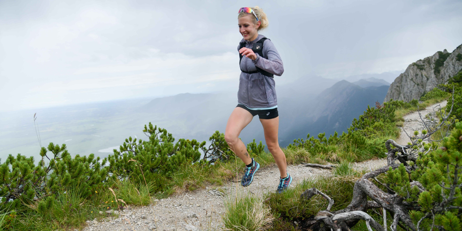 Juliane Ilgert beim Trailrunning in den Bergen