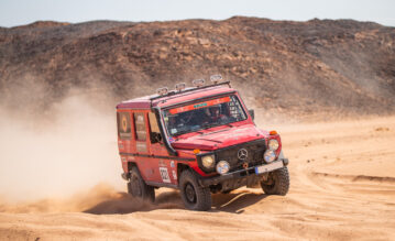 Rally Dakar Auto in Wüste