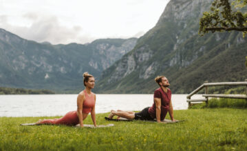 Sonnengruß und Co: Diese Sportasse schwören auf Yoga
