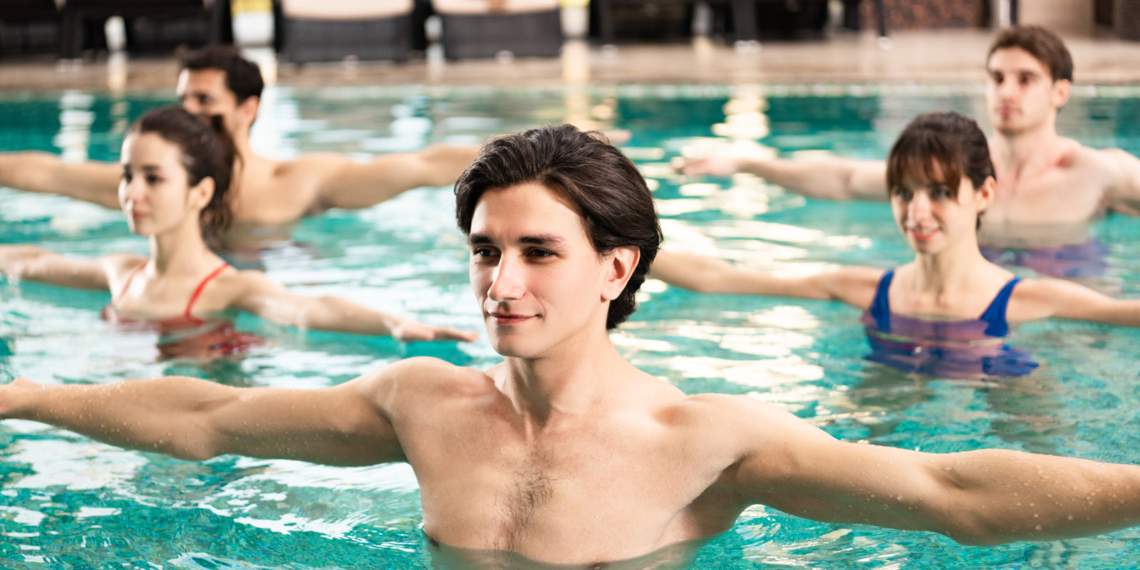 Wassergymnastik: Für wen sich die Übungen besonders eignen