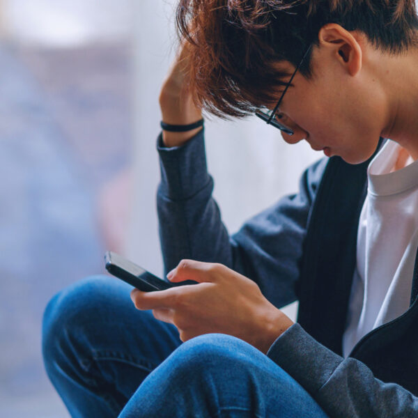 Trost bei ChatGPT: Digitale Seelsorge oder gefährliche Einsamkeit?