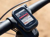 Garmin Edge MTB am Lenkrad eines Mountainbikes mit Forksight Ansicht auf dem Display