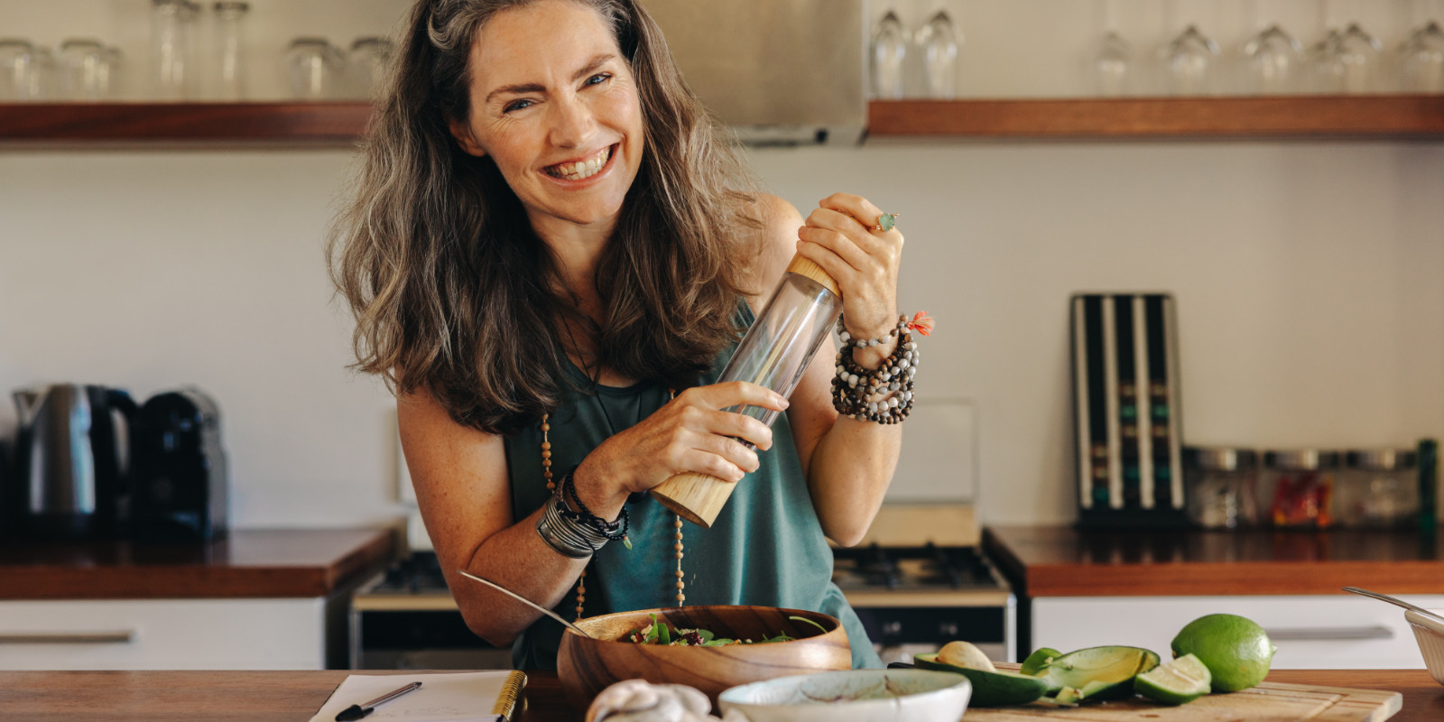 Nährstoffbedarf ab 50: Was dein Körper jetzt wirklich braucht